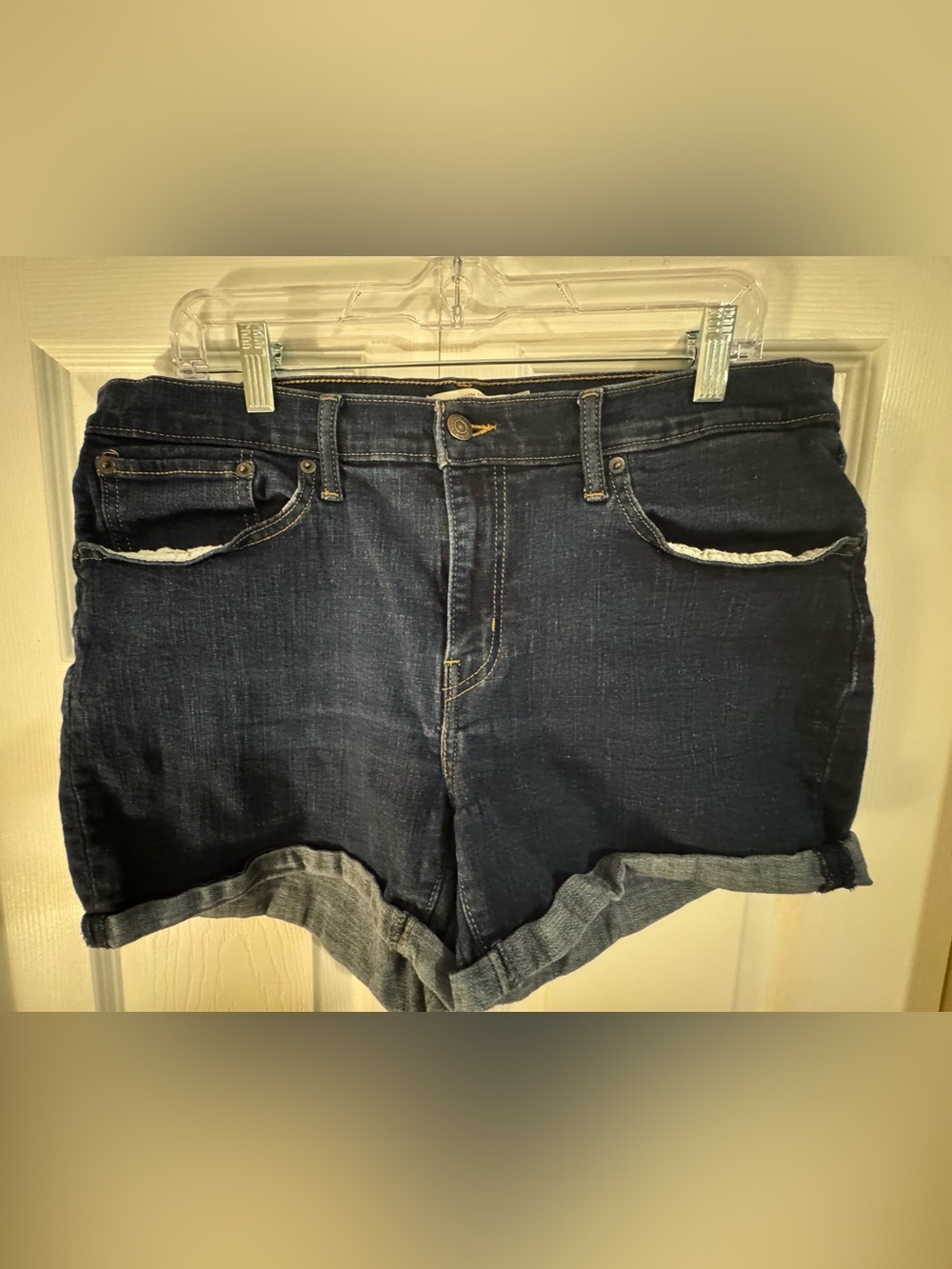 Levi’s Mid Length Denim Shorts Women’s Size 33 Dark Wash Cuffed Stretch - Picture 2 of 10